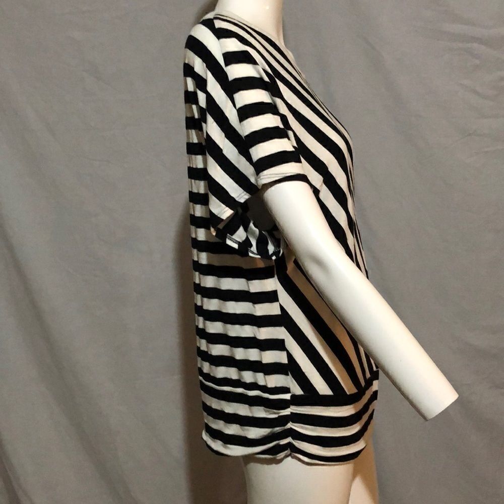 AB Studio Top   - Picture 2 of 4